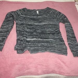 Black and white sweater!!